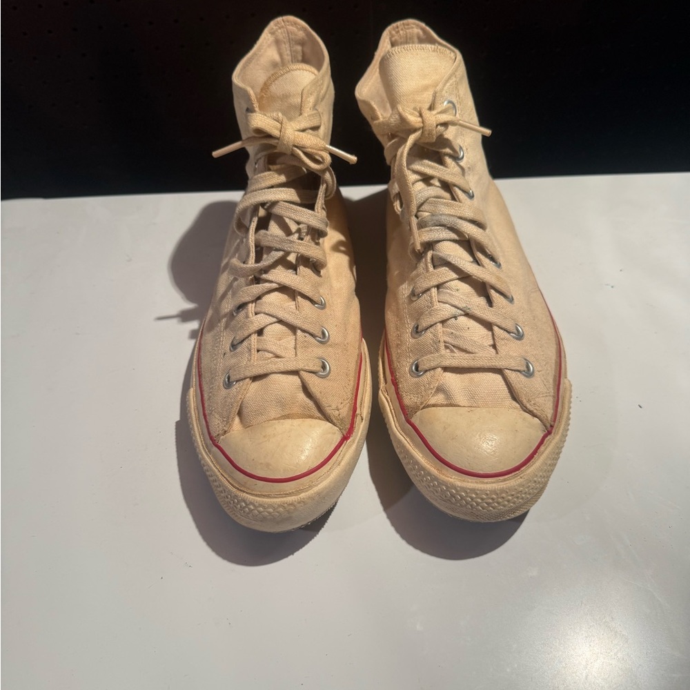 Vintage Converse Chuck Taylor Hi-Tops 10